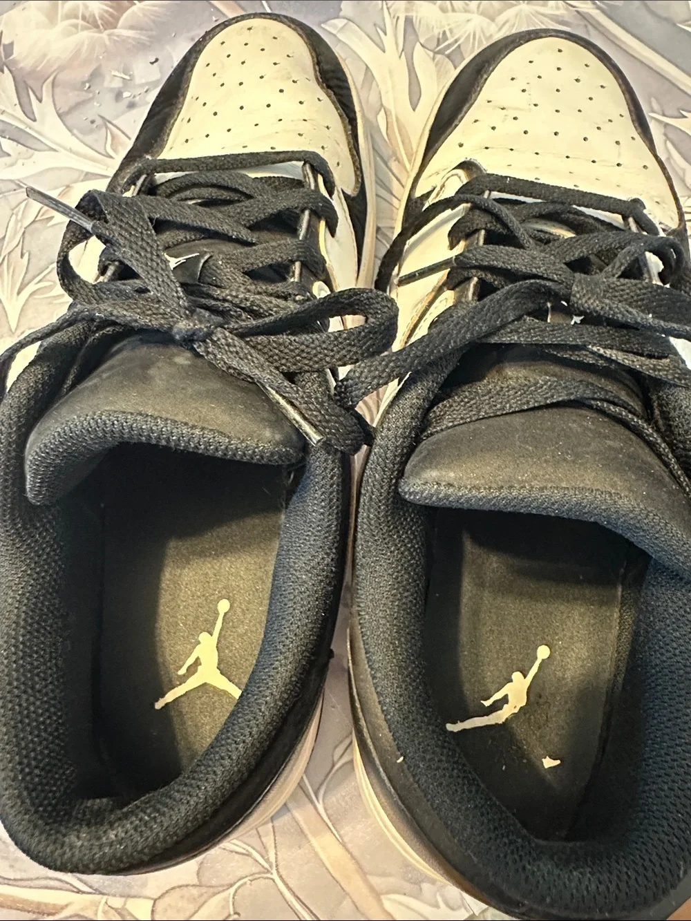 Nike low top